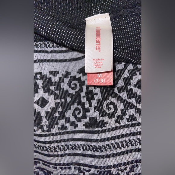 >>>2️⃣ FOR 1️⃣<<< top ➕ leggings, Women’s Zenana Outfitters top with leggings - Picture 5 of 8